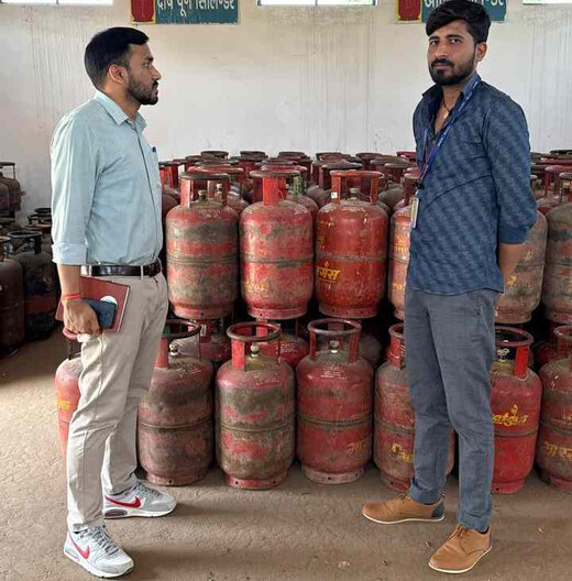 लखीसराय में गैस आपूर्ति पर प्रशासन सख्त, कालाबाजारी रोकने को नए नियम लागू